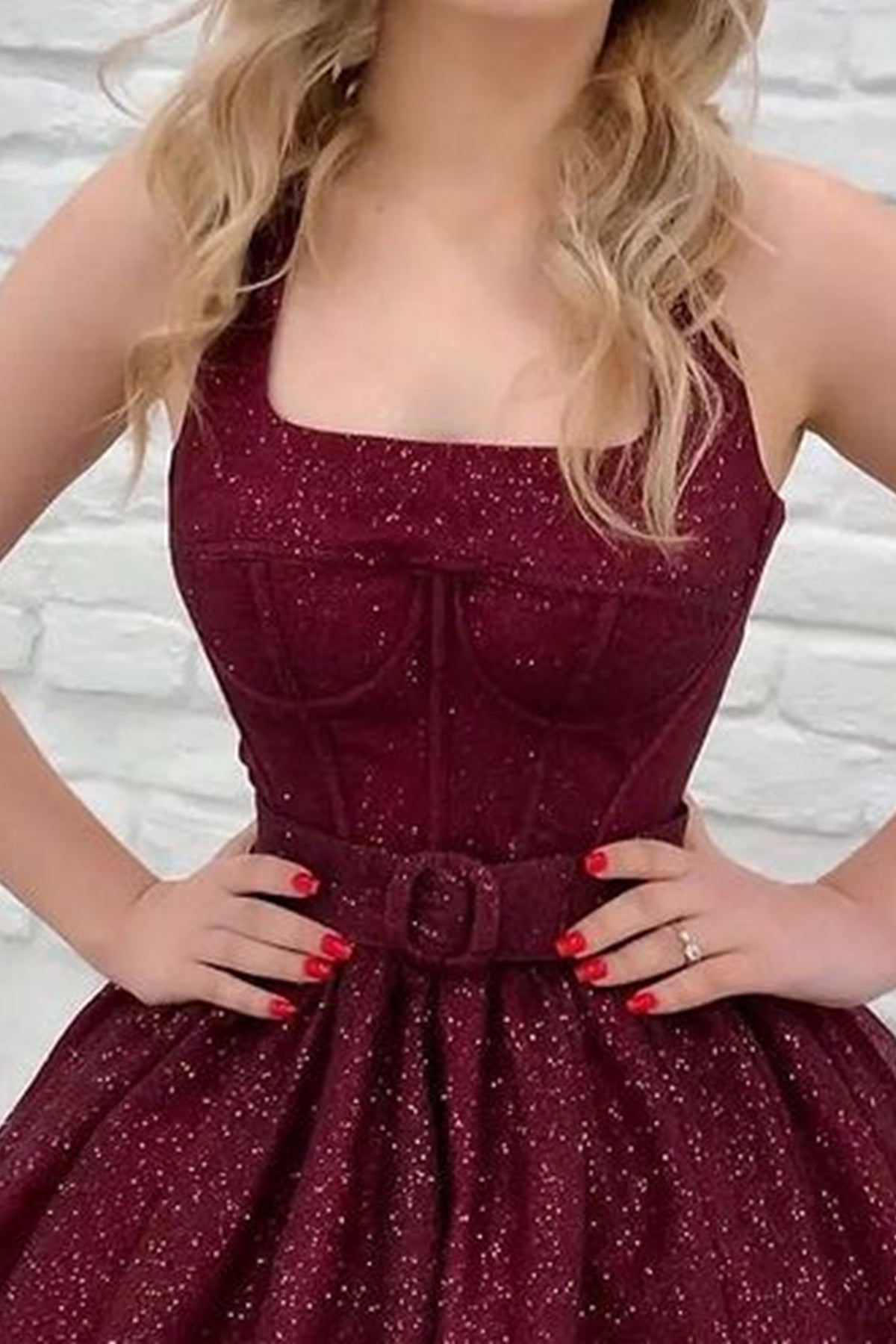 Unthony - Shiny Halter Open Back Burgundy Prom Dresses Long