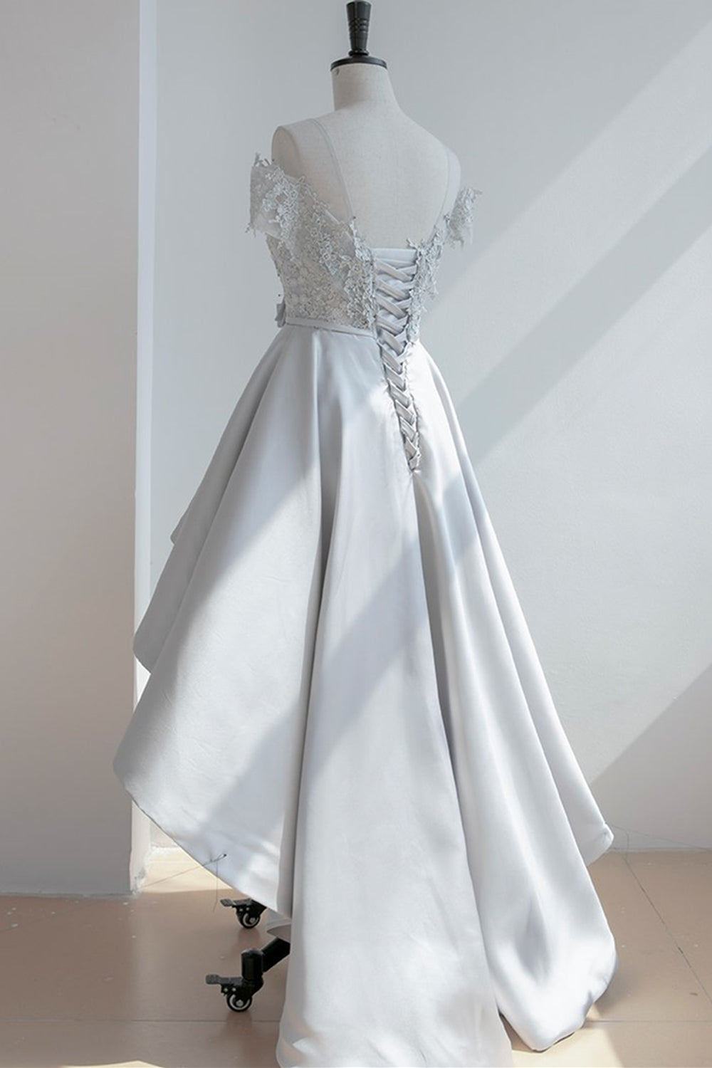 Unthony - High Low Off Shoulder Gray Lace Prom Dress