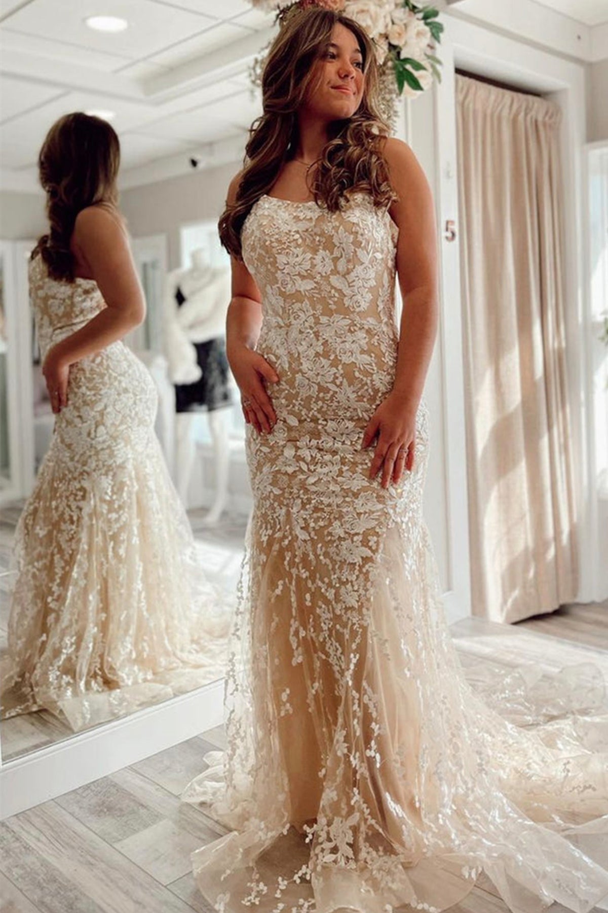 Unthony - Mermaid Backless Champagne Lace Long Prom Dress