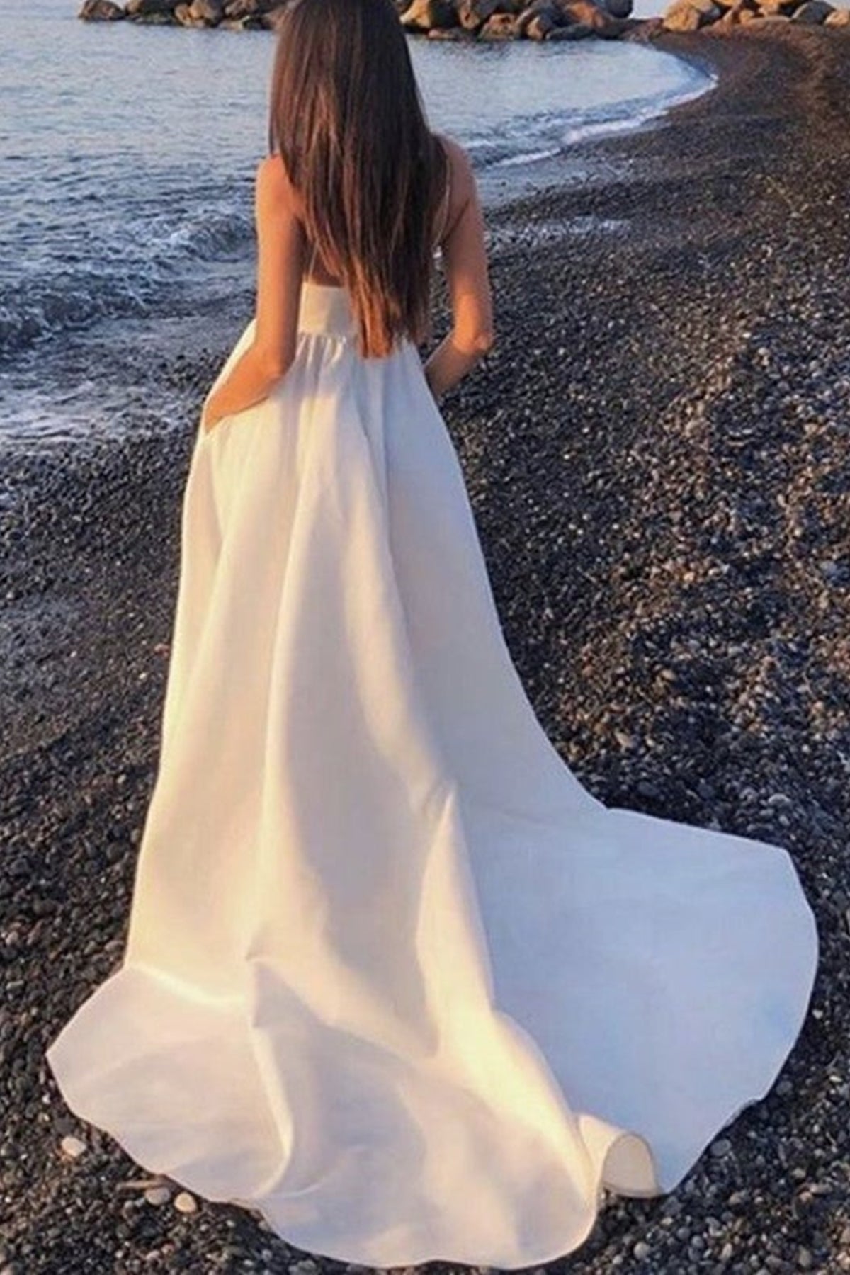 Unthony - V Neck Open Back White Long Prom Dress with High Slit