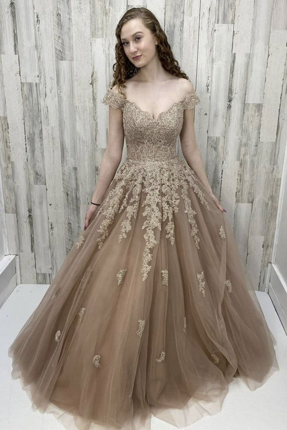 Unthony - Off Shoulder Champagne Lace Long Prom Dress