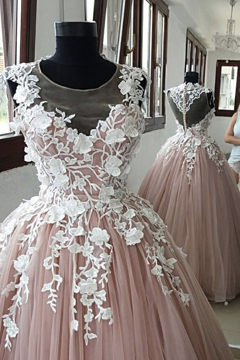 Unthony - Round Neck Pink Lace Long Prom Gown