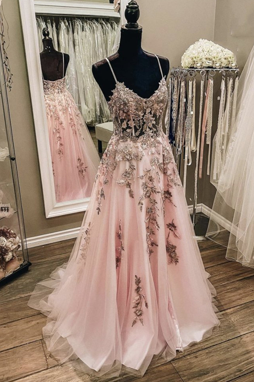 Unthony - V Neck Backless Pink Lace Long Prom Dress