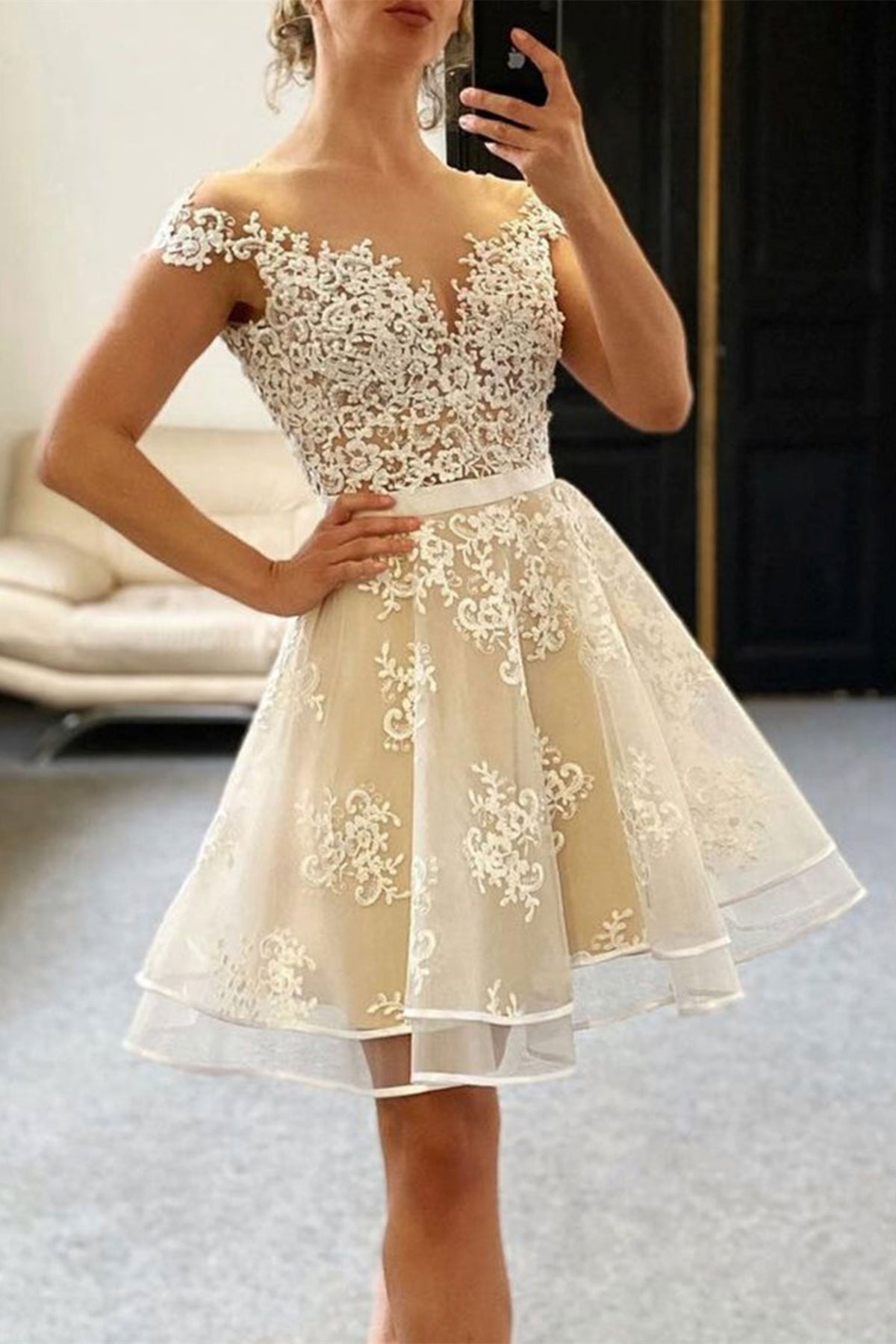 Unthony - Off Shoulder Champagne Lace Short Prom Dress