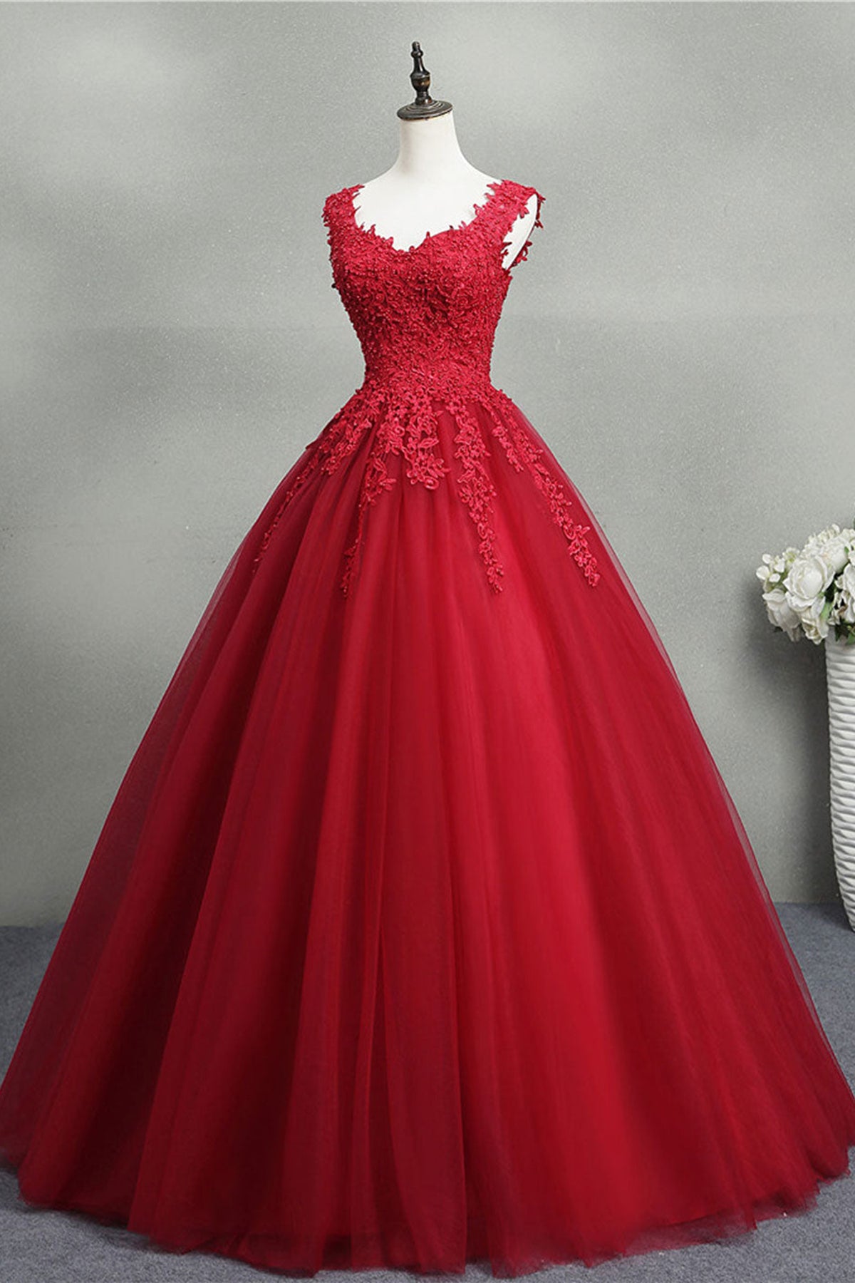 Unthony - Open Back Red Lace Long Prom Dress
