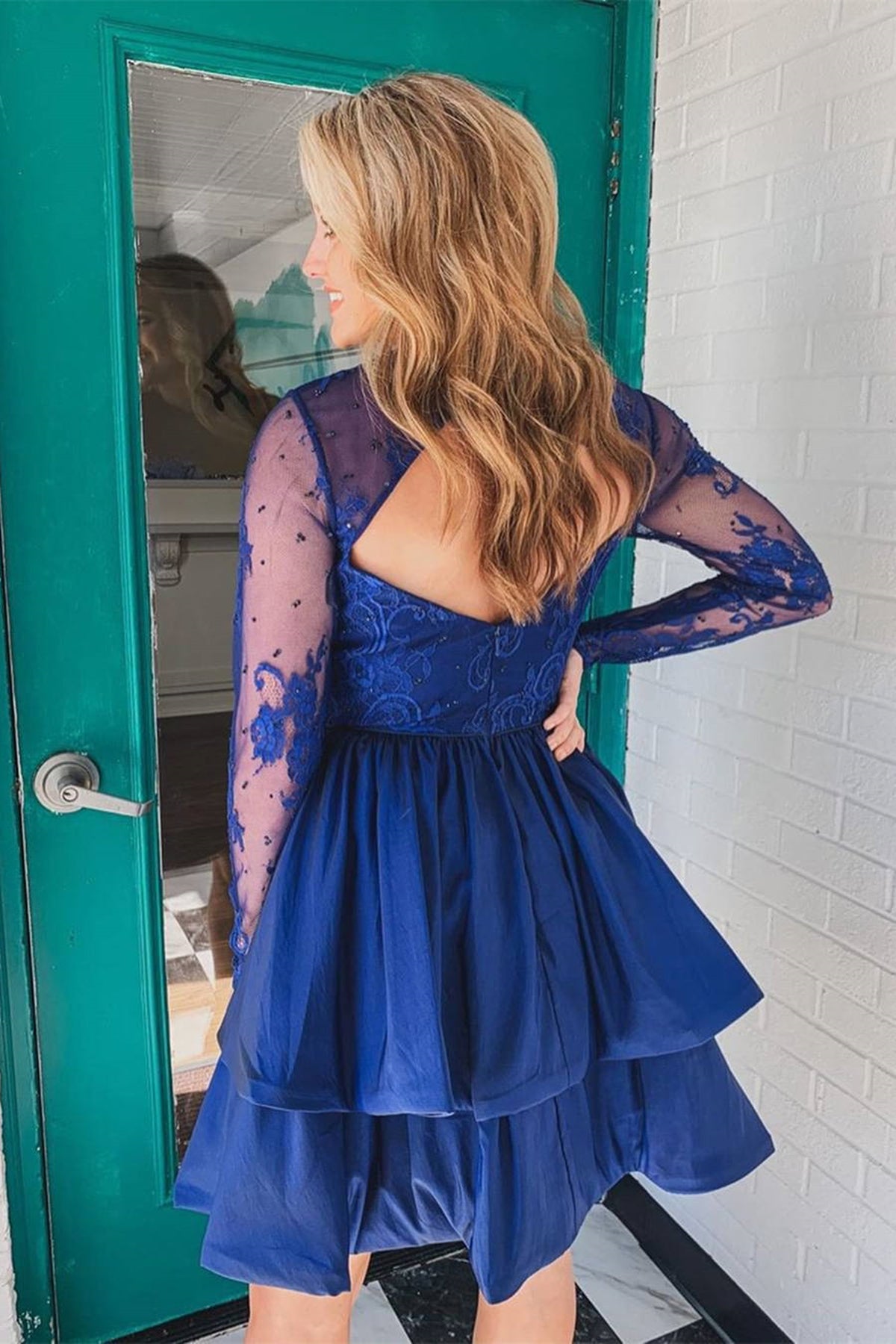 Unthony - Round Neck Long Sleeves Blue Lace Prom Dress