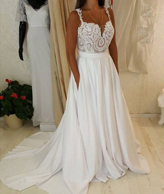 Unthony - Attractive Spaghetti Straps Sweetheart Neck White Lace Wedding Dresses