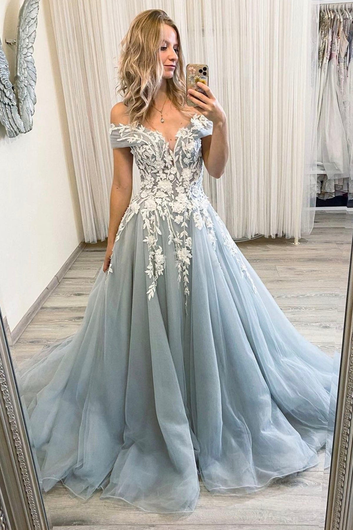 Unthony - Off Shoulder Lace Gray Tulle Long Prom Dress