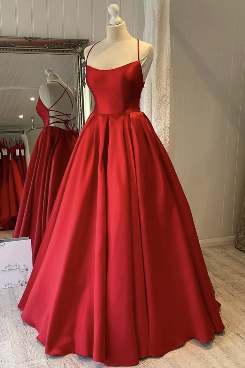 Unthony - Simple Backless Red Satin Long Prom Dress
