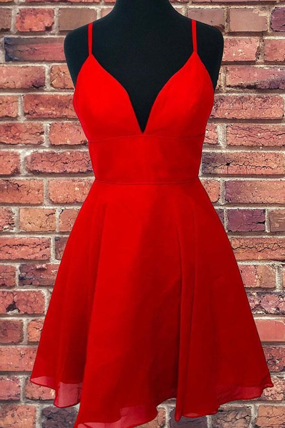 Unthony - A Line V Neck Open Back Red Short Prom Dress