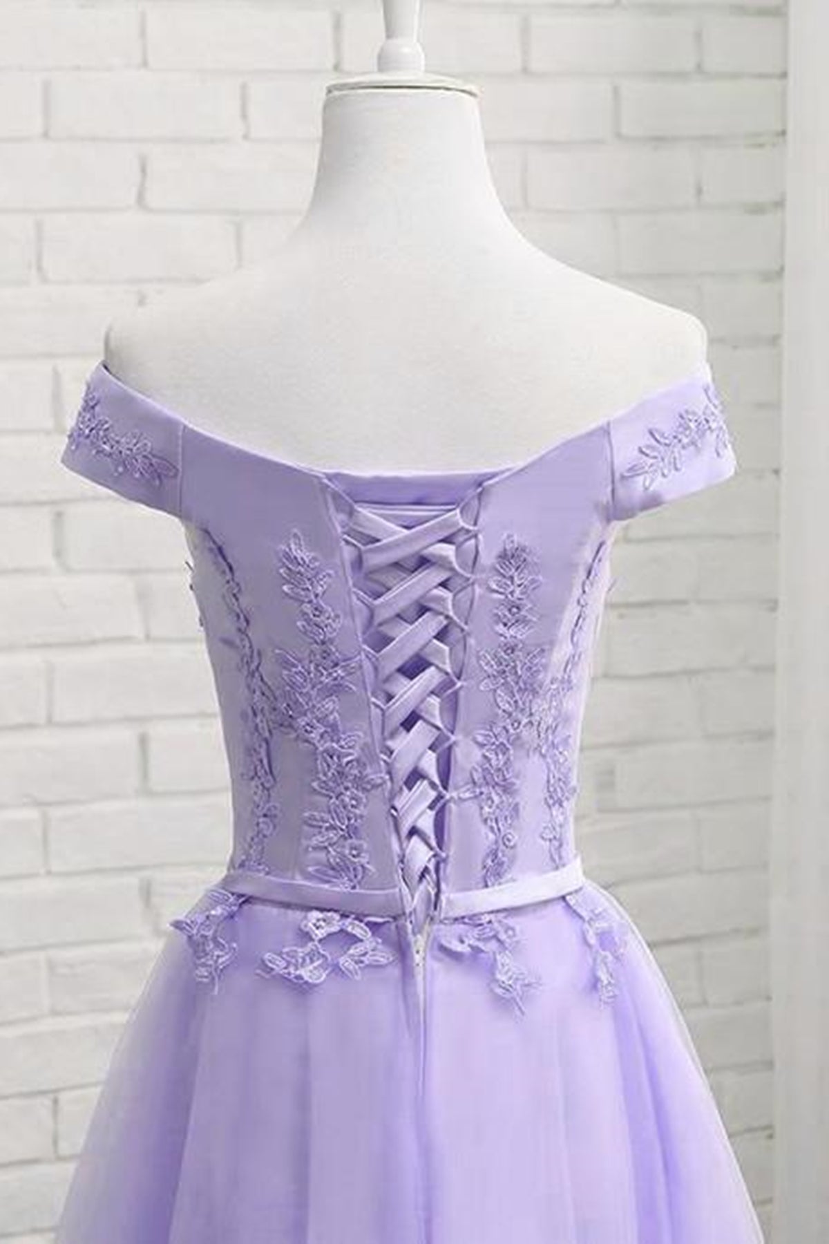 Unthony - Off Shoulder Purple Lace Short Prom Dress