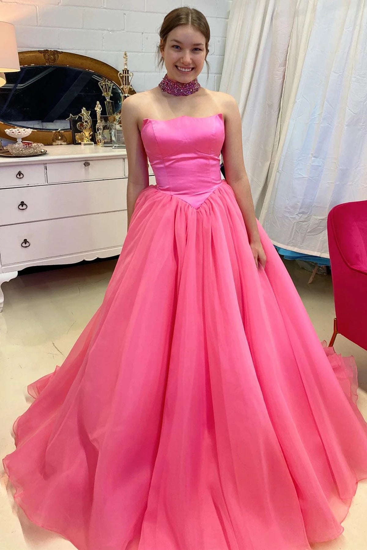 Unthony - Strapless Hot Pink Tulle Long Prom Dress