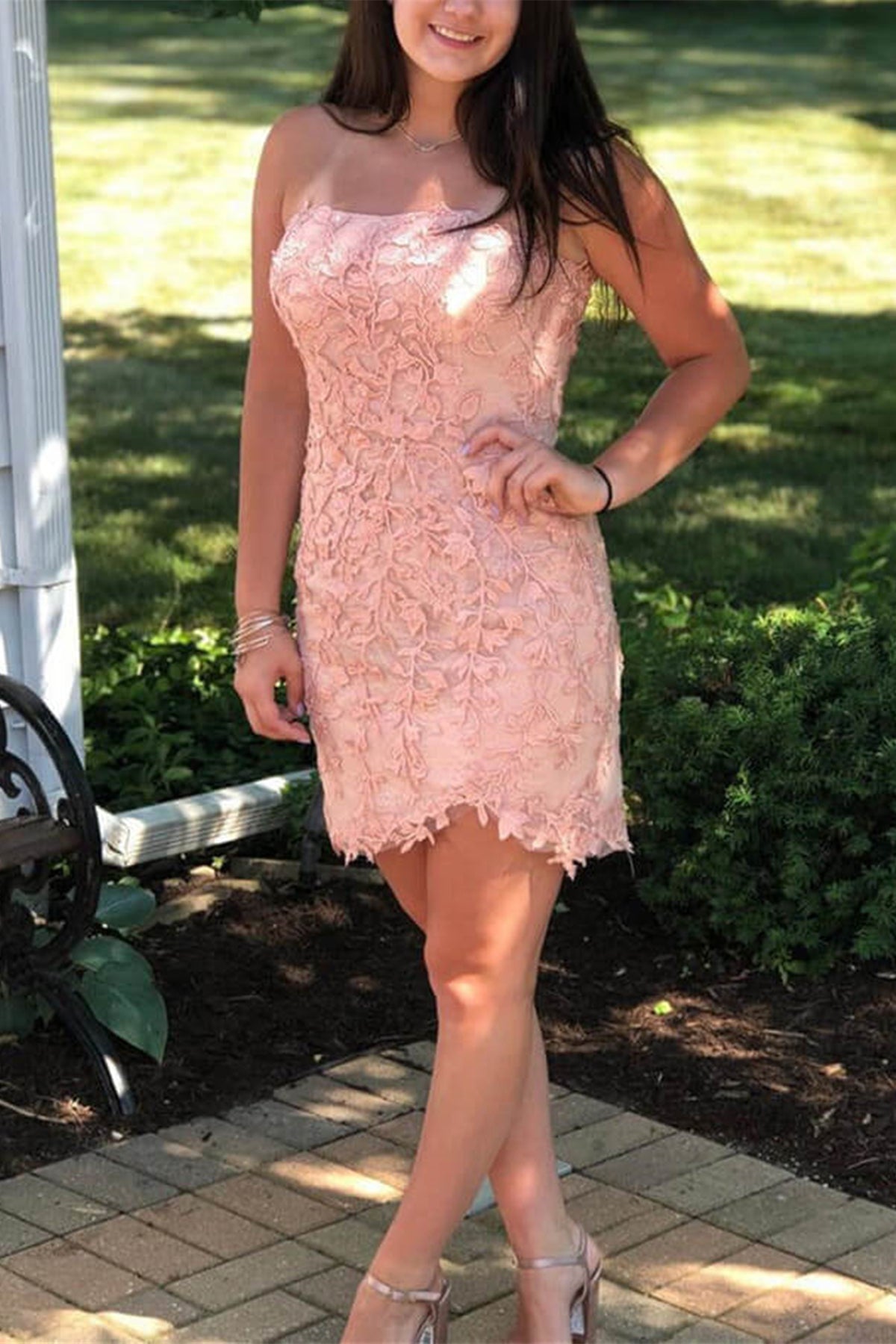 Unthony - Cute Strapless Mermaid Lace Short Prom Homecoming Dress