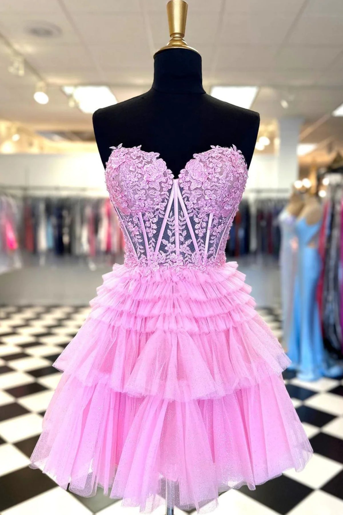 Unthony - Strapless Pink Lace Short Prom Dress