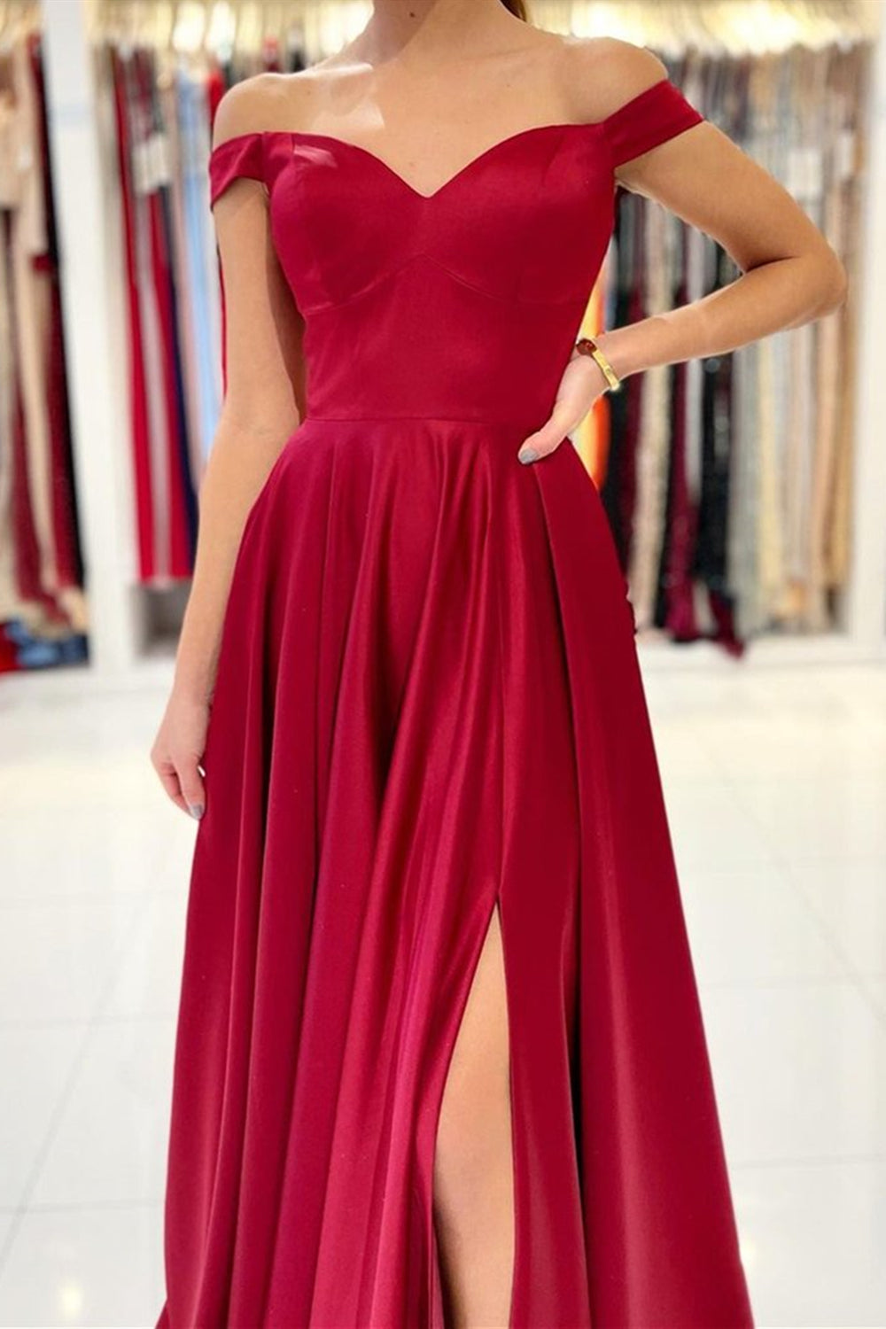Unthony - Simple Off the Shoulder Burgundy Satin Long Prom Dress with Slit