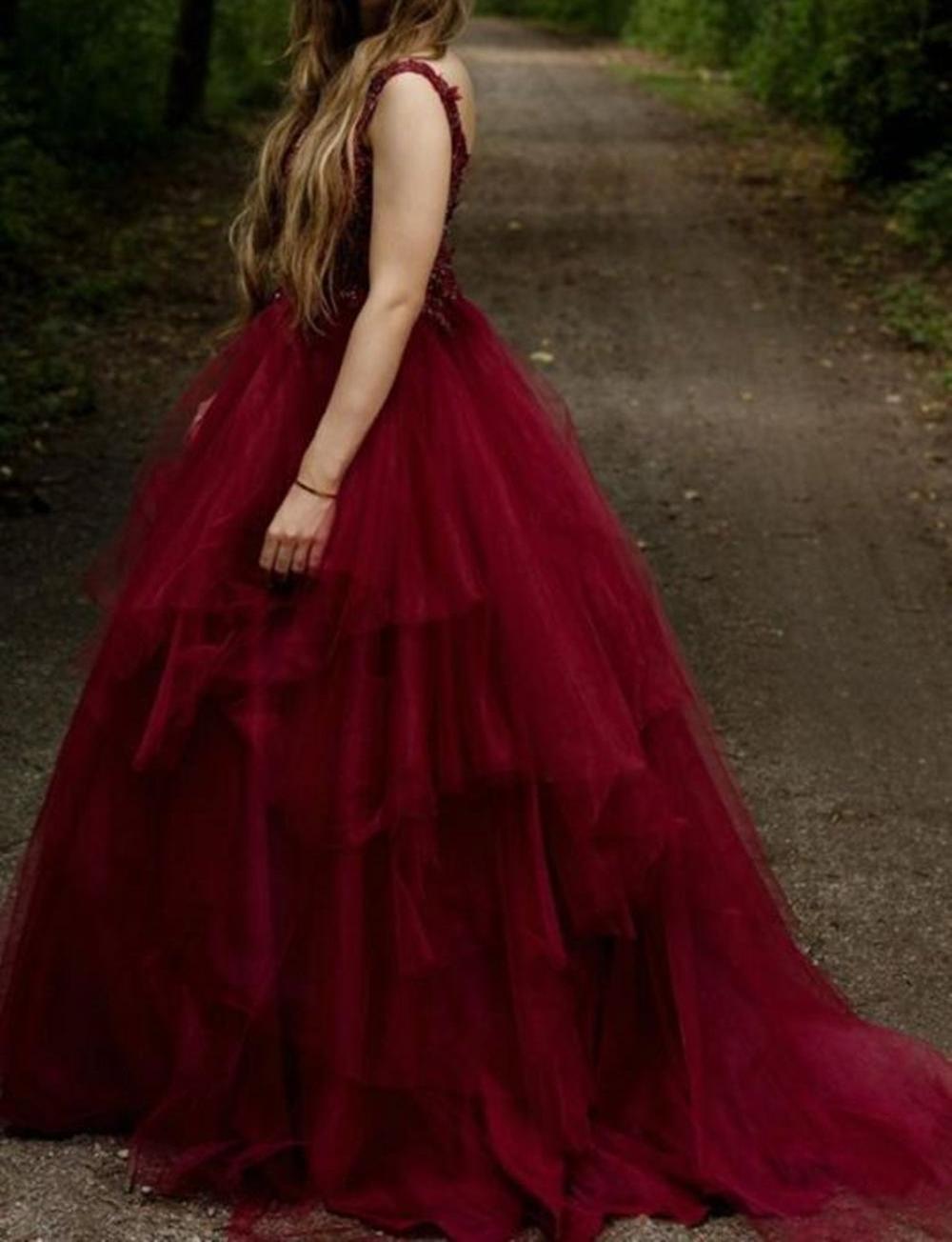 Unthony - V Neck Fluffy Burgundy Lace Long Prom Dress