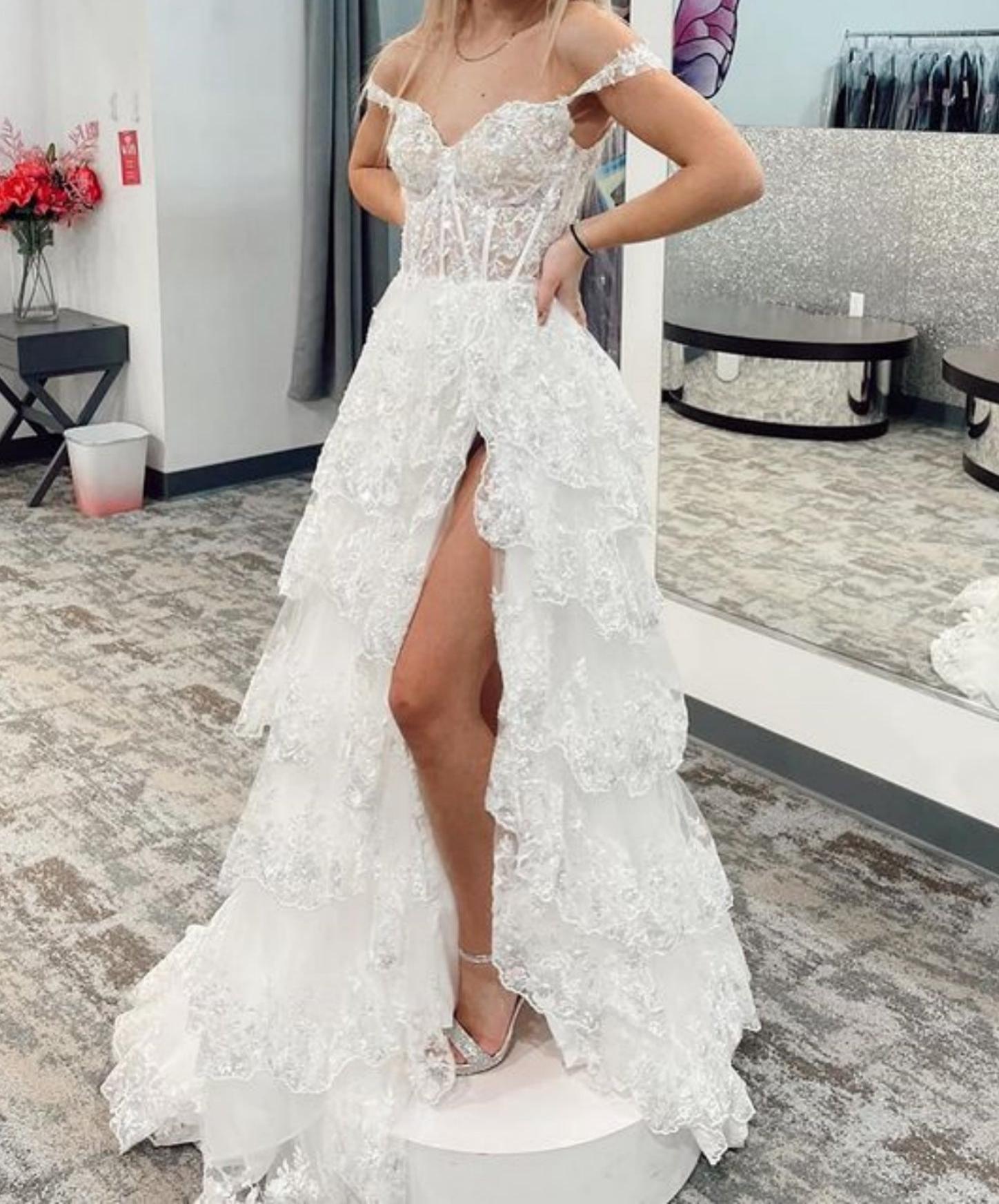 Unthony - Off Shoulder White/Black Lace Long Prom Dress with High Slit