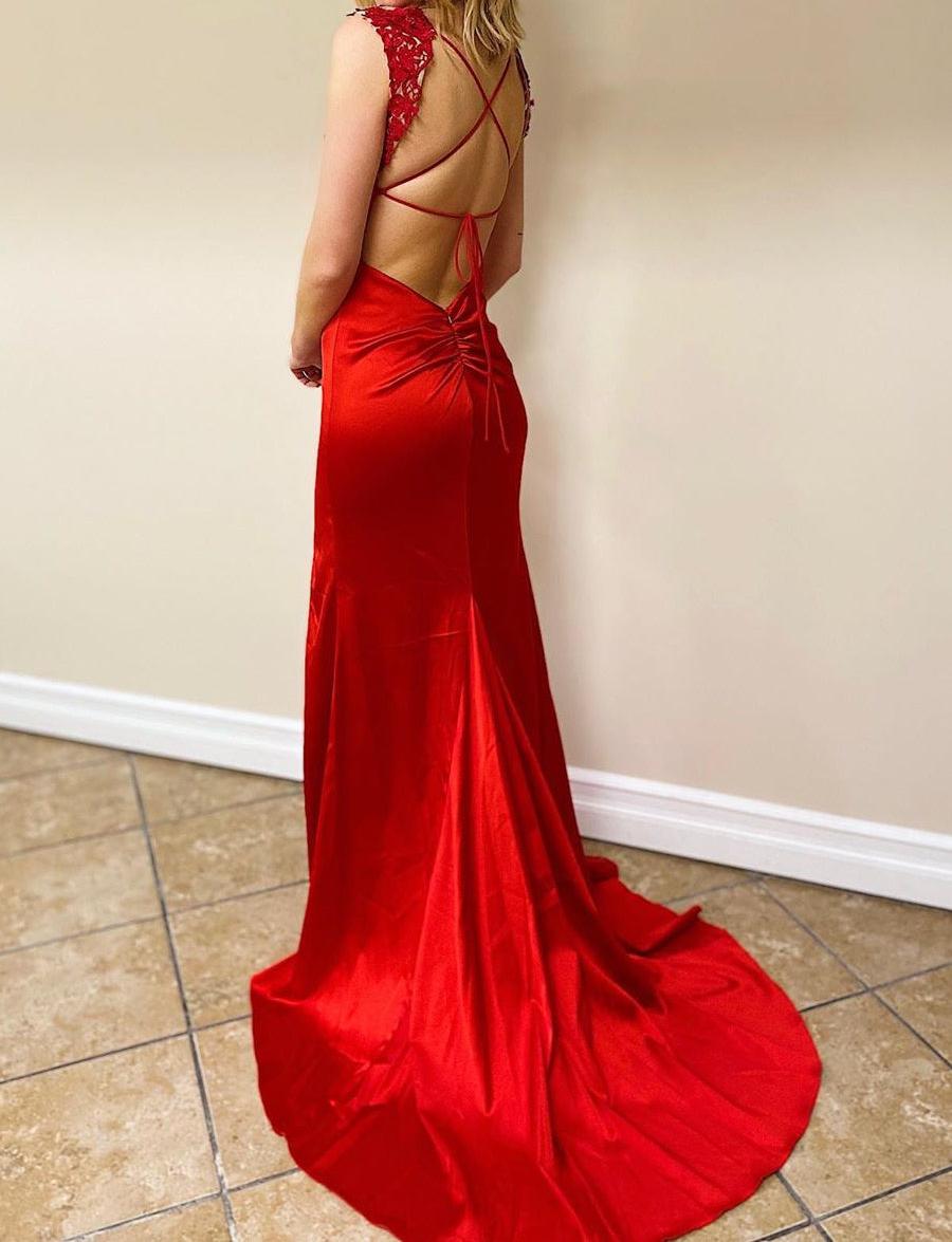 Unthony - Mermaid V Neck Backless Red Lace Long Prom Dress