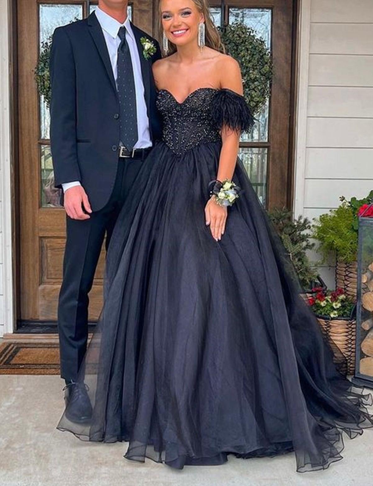Unthony - Off the Shoulder Beaded Black Long Prom Dress