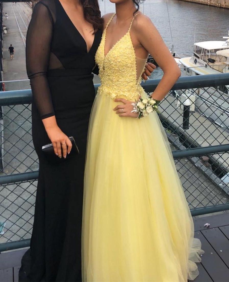 Unthony - A Line V Neck Yellow Lace Long Prom Dresses
