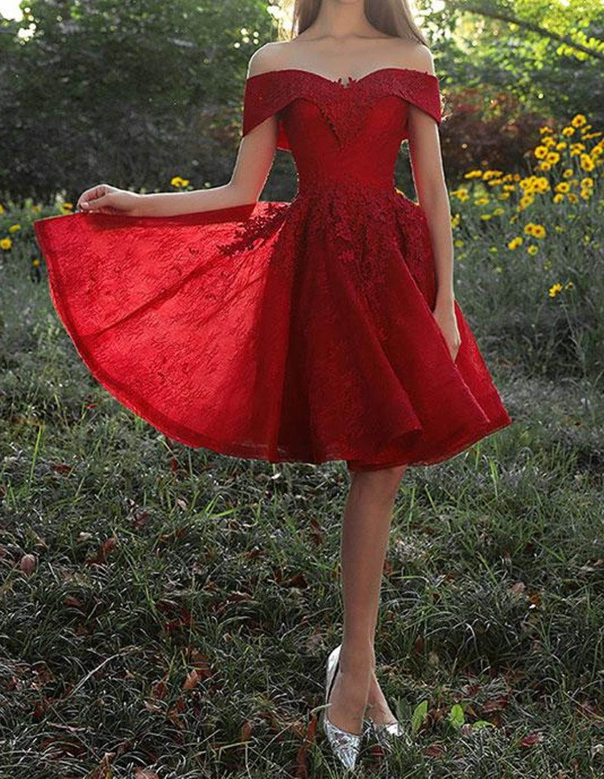 Unthony - Off Shoulder Burgundy Lace Prom Dress