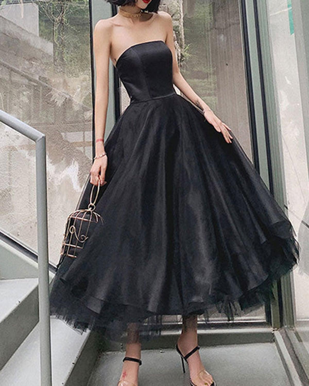 Unthony - Strapless Black Tulle Tea Length Prom Dress