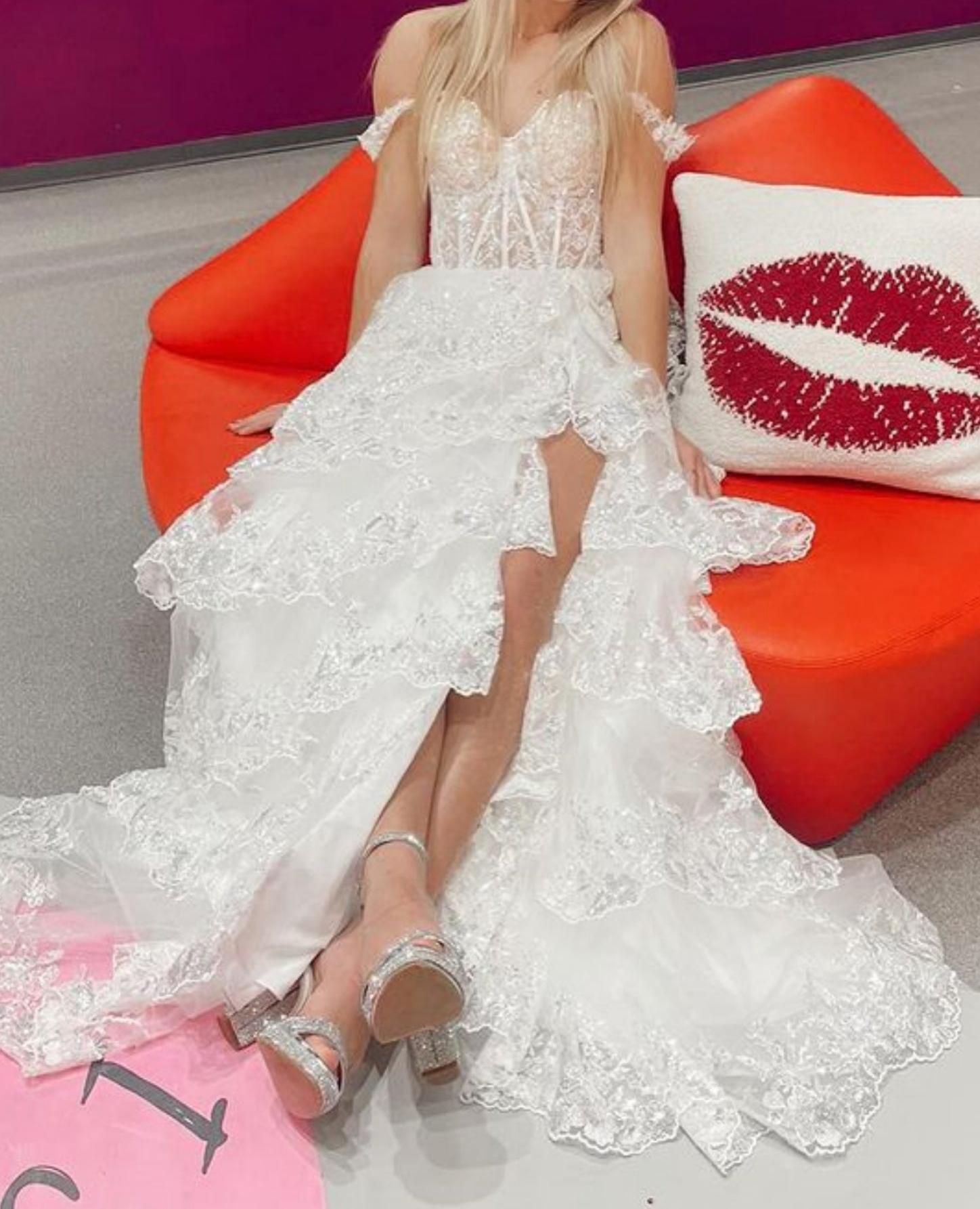 Unthony - Off Shoulder White/Black Lace Long Prom Dress with High Slit
