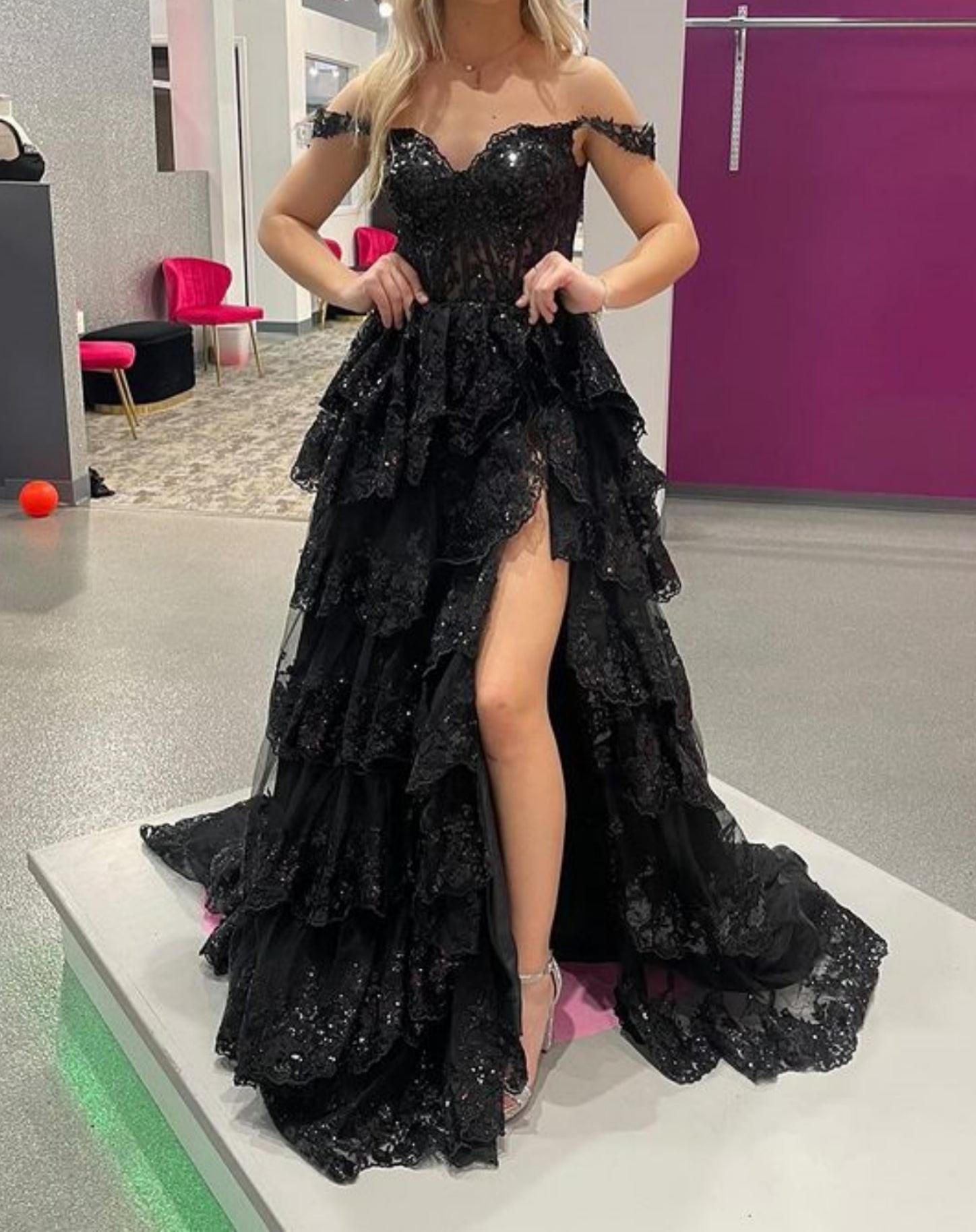 Unthony - Off Shoulder White/Black Lace Long Prom Dress with High Slit