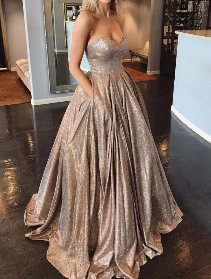 Unthony - Shiny Strapless Sweetheart Neck Champagne Long Prom Dress