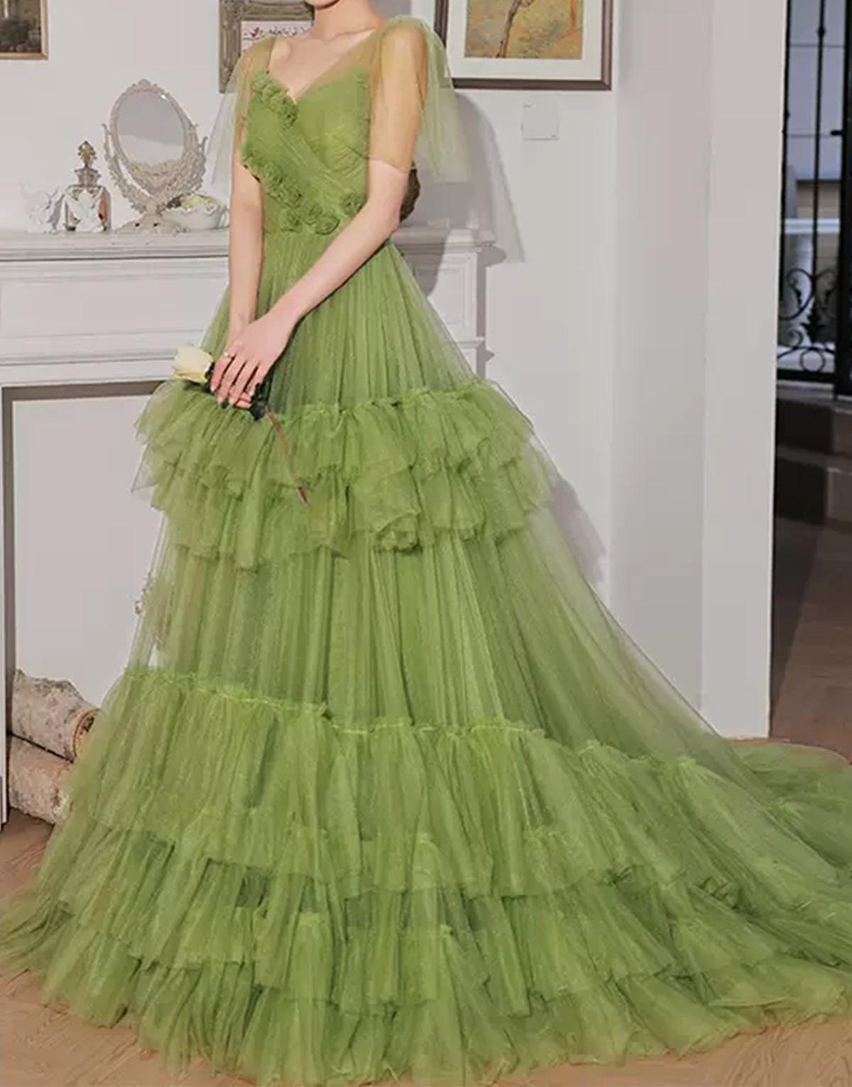 Unthony - Princess V Neck Green Tulle Long Prom Dress with 3D Flowers