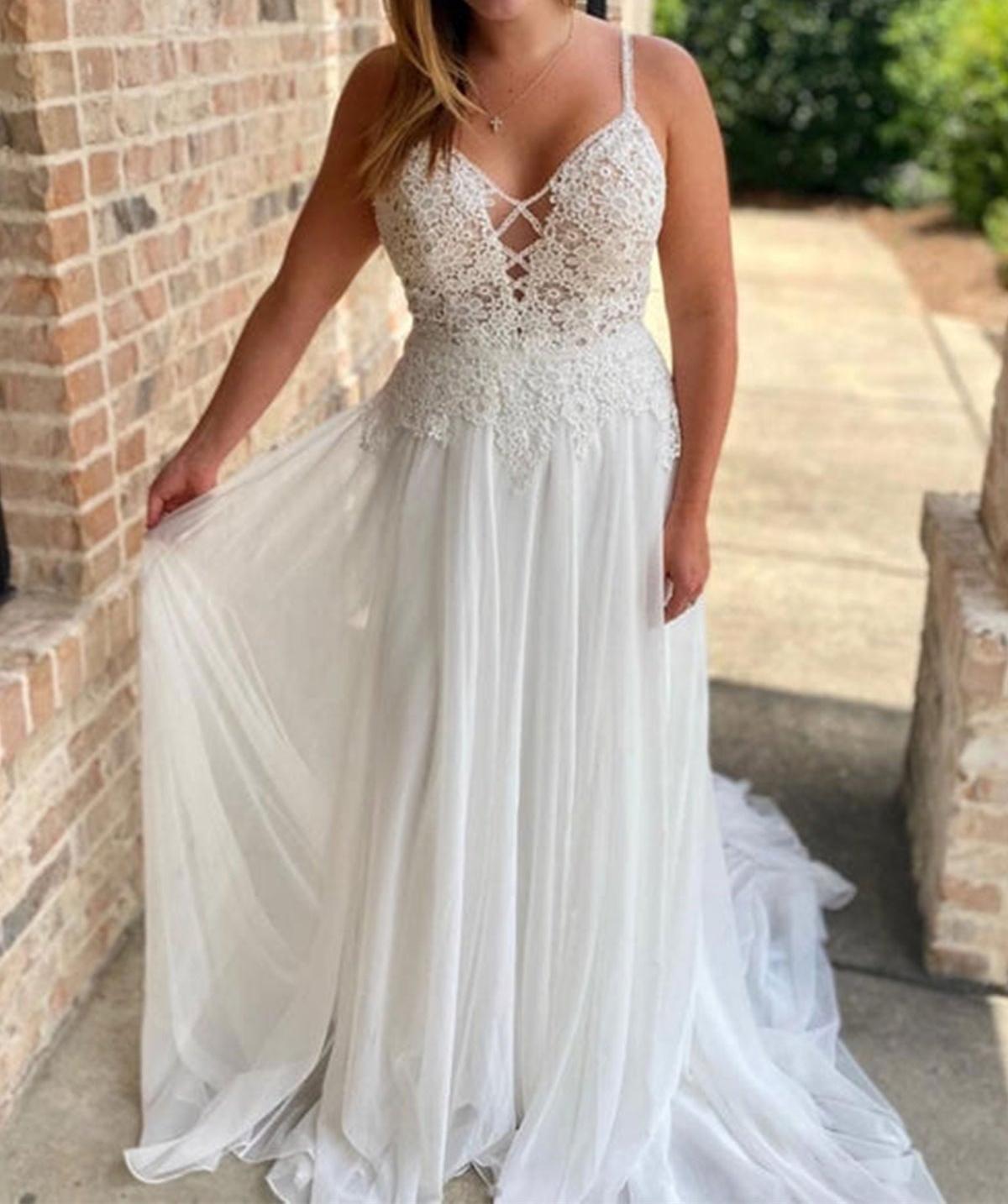 Unthony - V Neck Backless White Lace Long Prom Dress