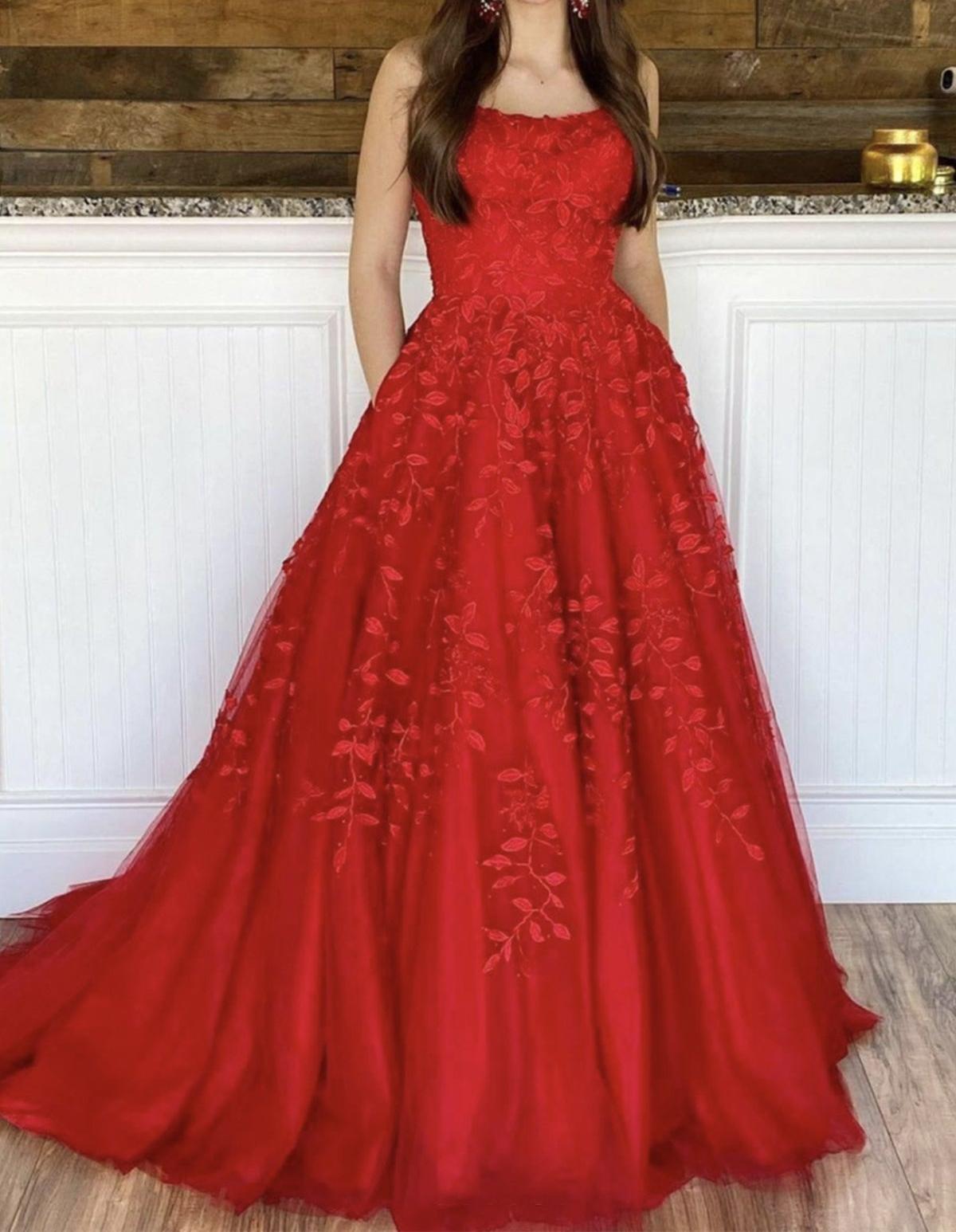 Unthony - Open Back Red Tulle Lace Long Prom Dress