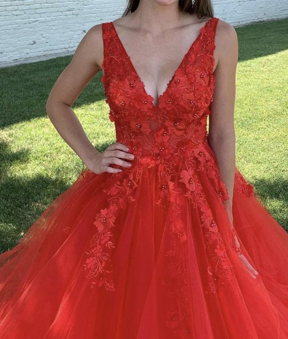 Unthony - A Line V Neck Open Back Red Lace Long Prom Dress