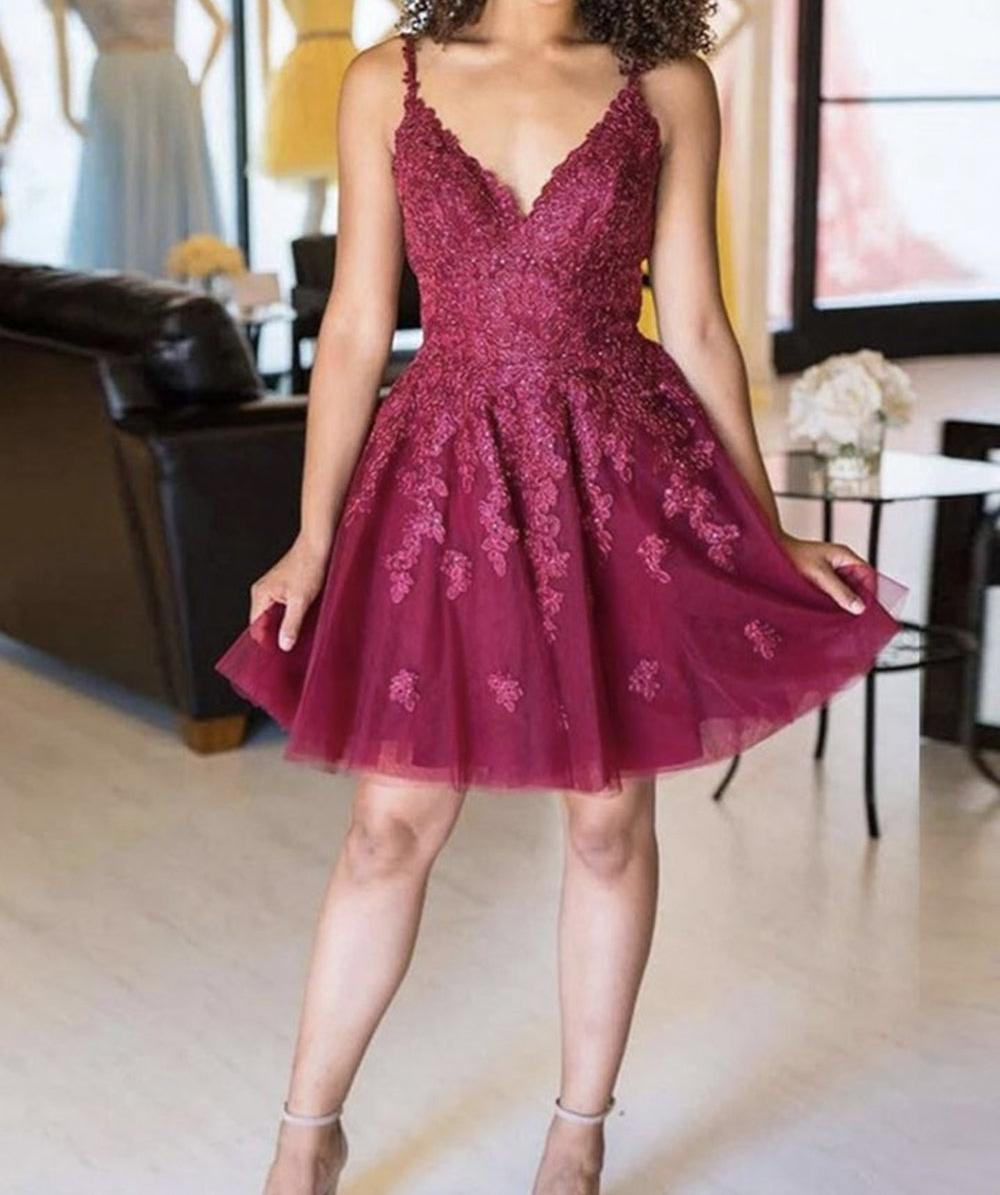 Unthony - Cute V Neck Backless Burgundy Lace Short Prom Dress