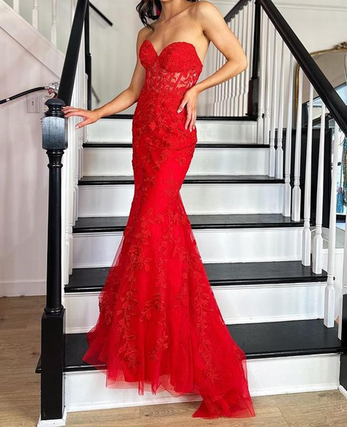 Unthony - Strapless Mermaid Red Lace Long Prom Dress