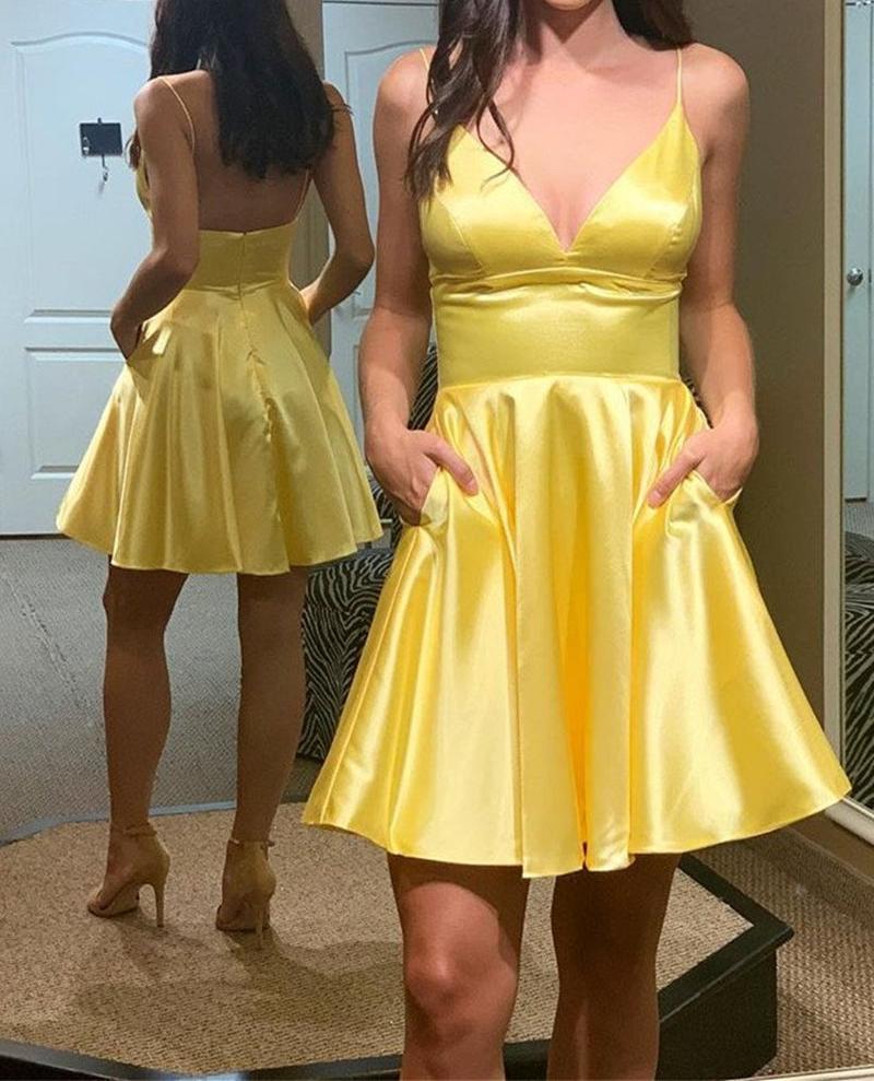 Unthony - Cute A Line V Neck Backless Yellow Short Prom Dress Homecoming Dress with Pocket