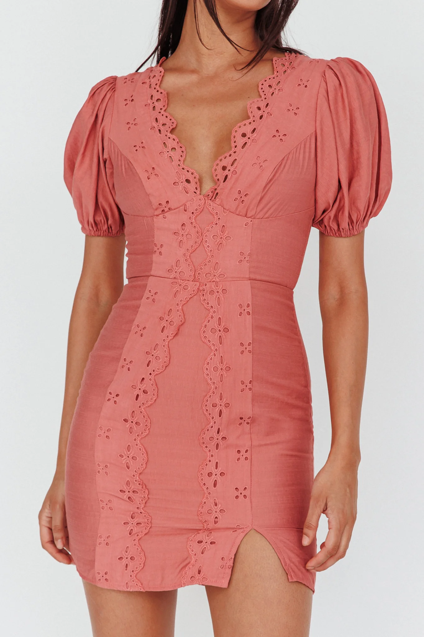 Aylina Scalloped Lace Mini Dress Rose