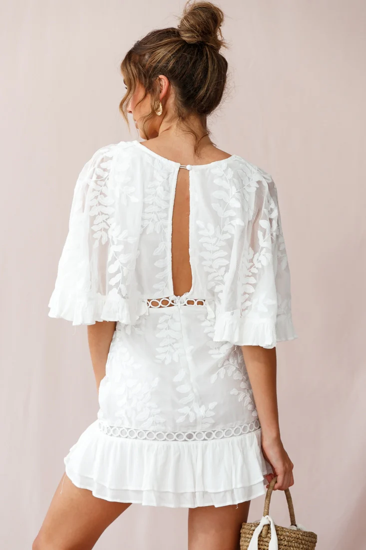 Caspar Leafy Embroidered Dress White