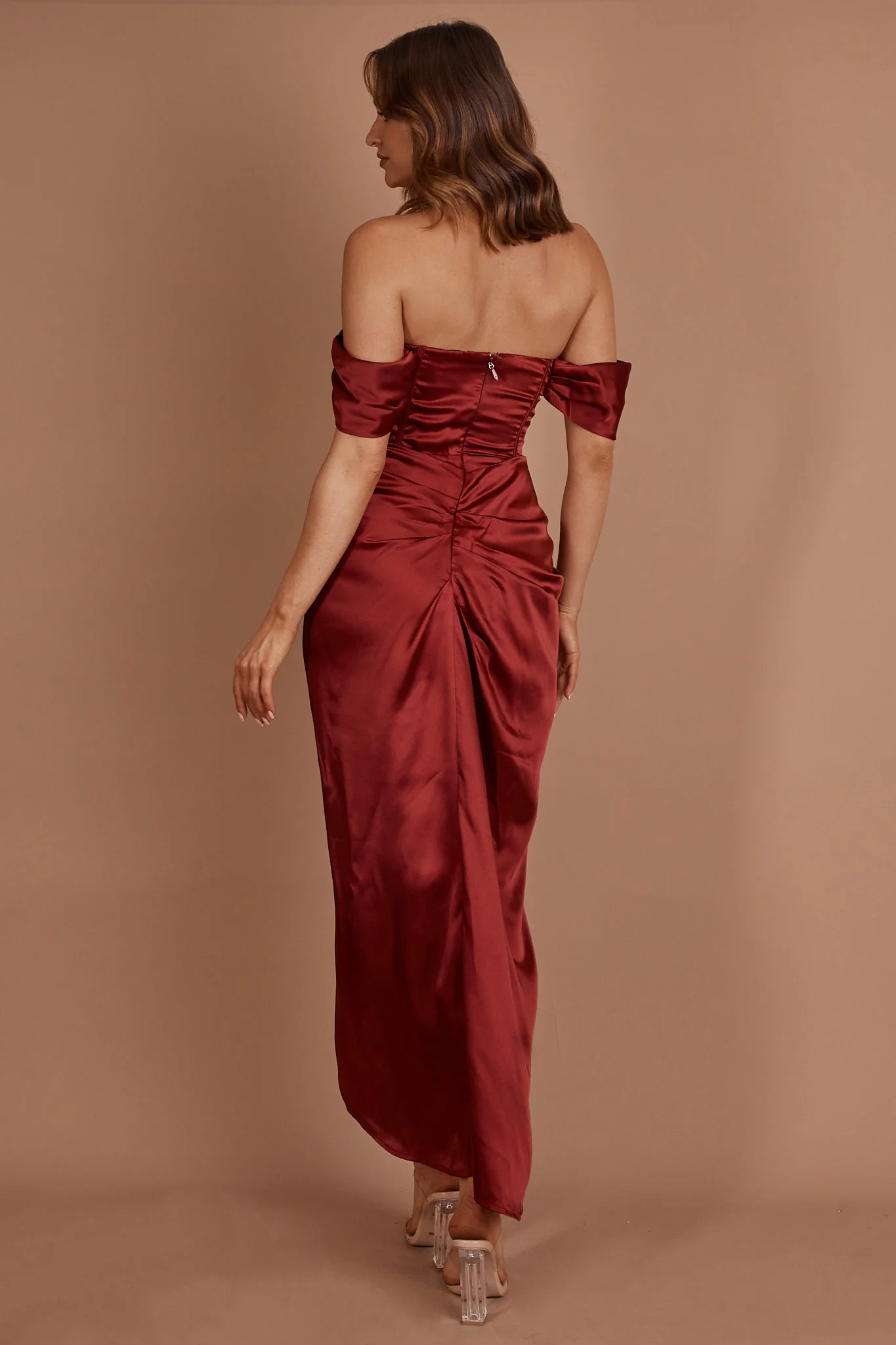 Mariesa Plunging Neckline Dress Red