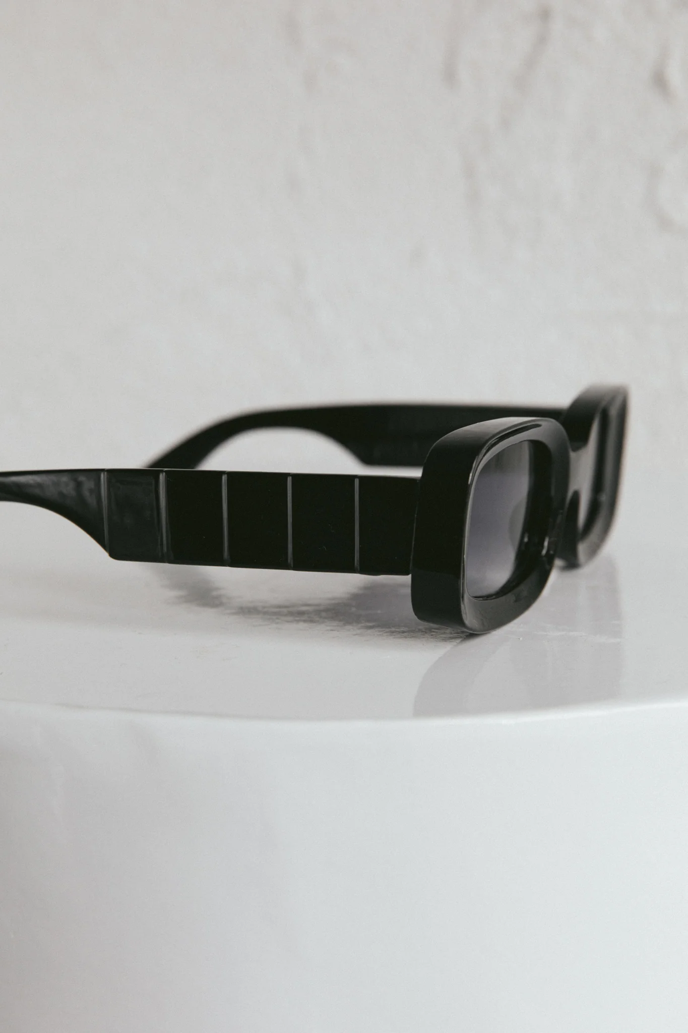 Zion Square Frame Sunglasses Black