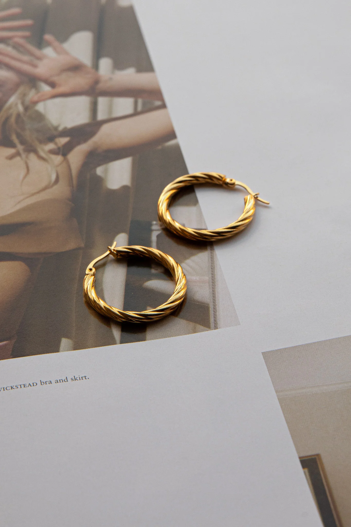 Merrill Hoop Earrings Gold