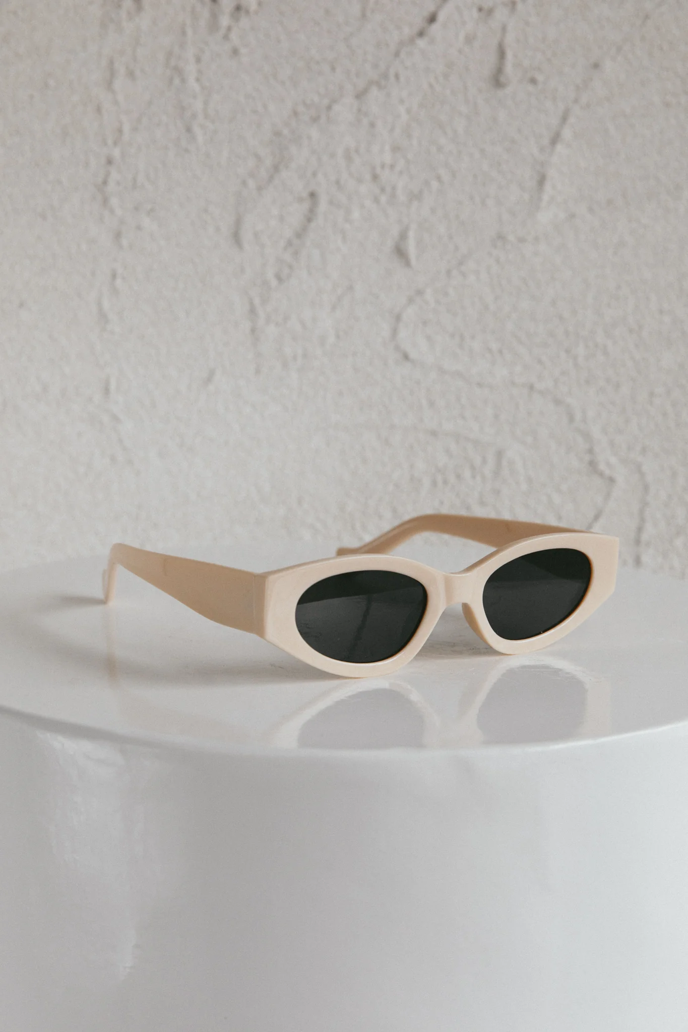 Regina Cat-eye Acetate Sunglasses Cream