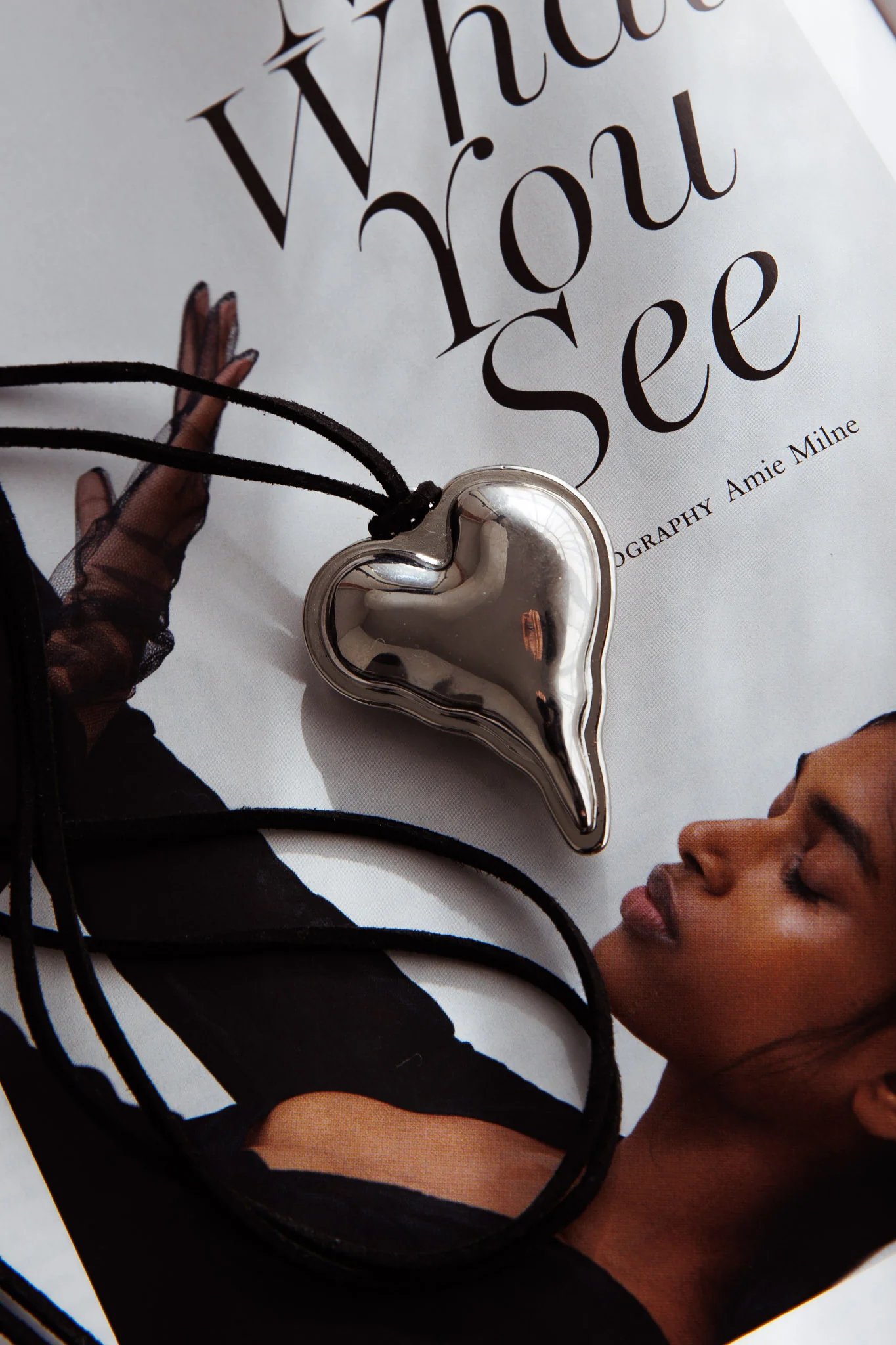 Corazon Heart Pendant Choker Silver