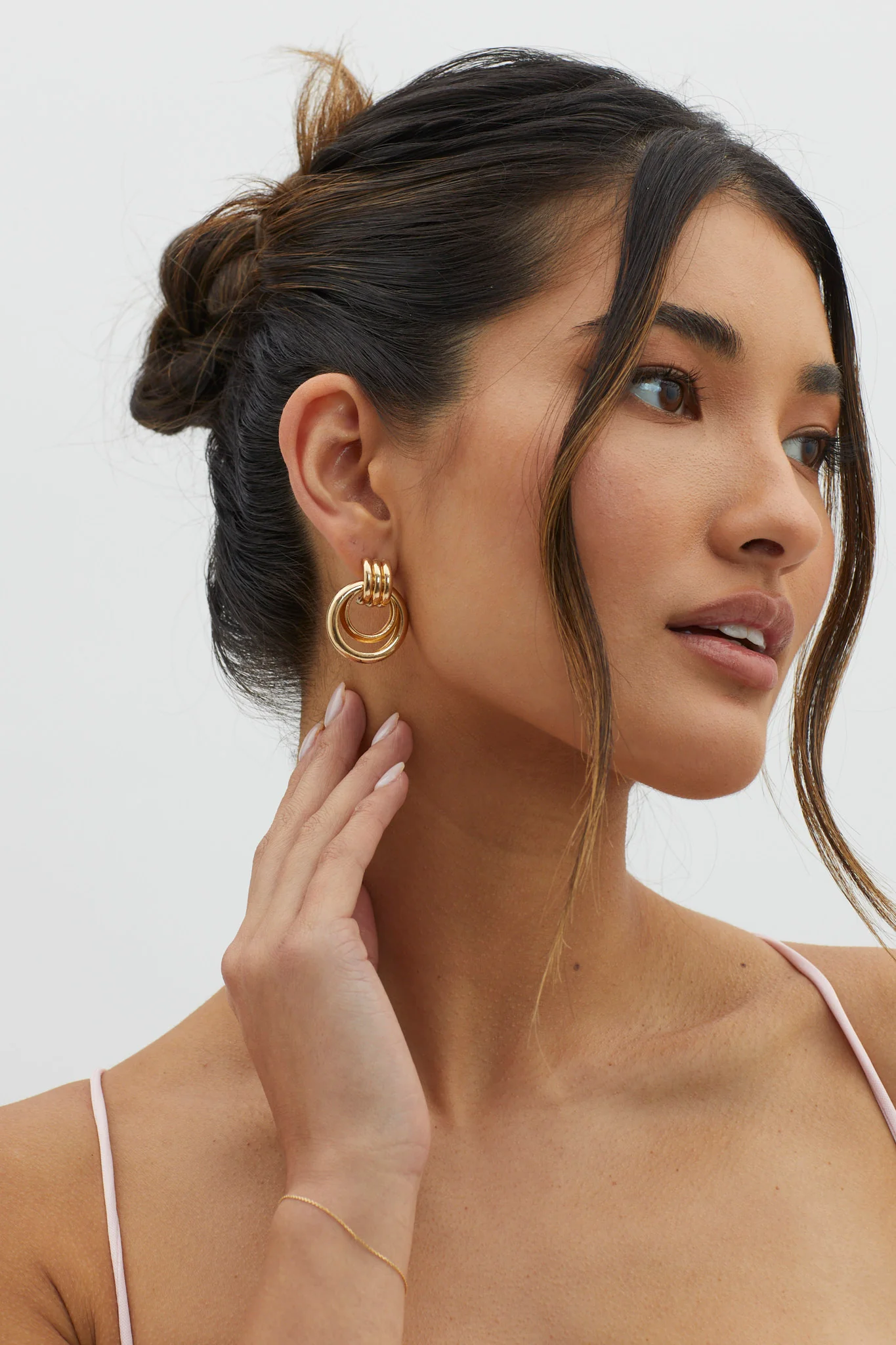 City Light Round Stud Earrings Gold