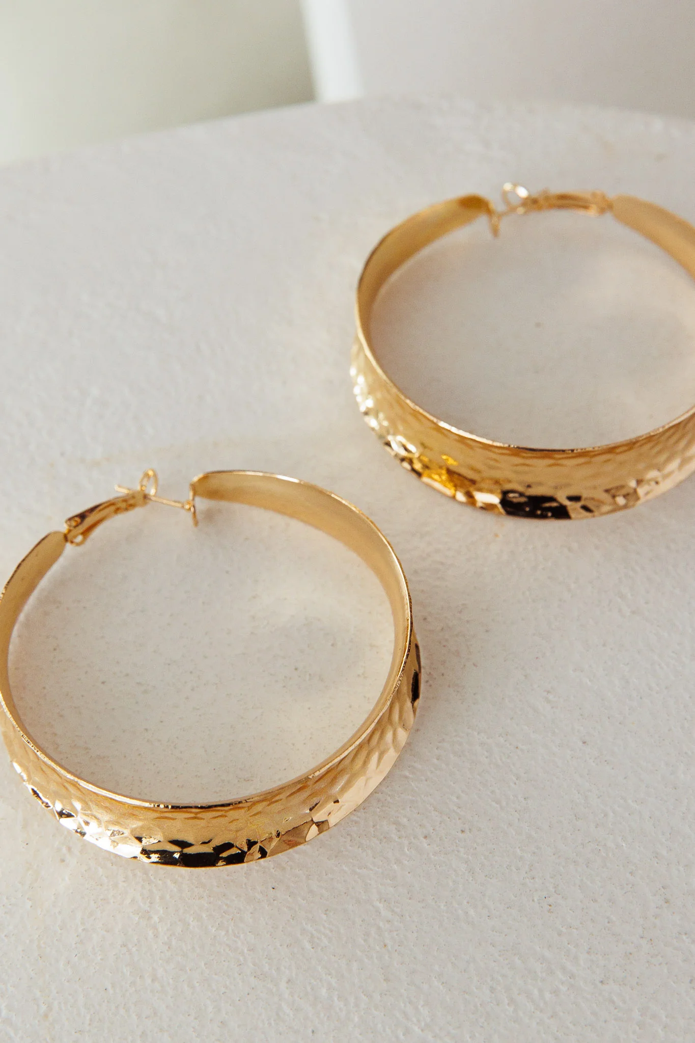 Youth Hoop Earrings Gold