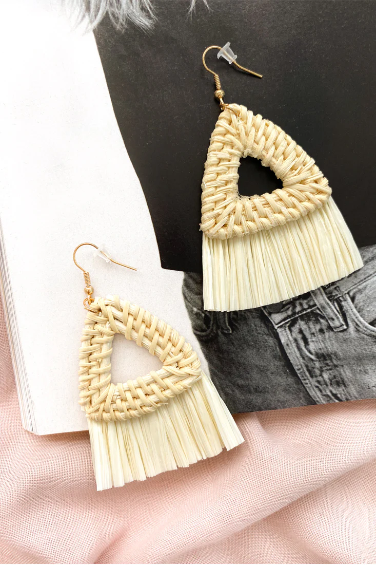 Koko Woven Triangle Straw Earrings Natural