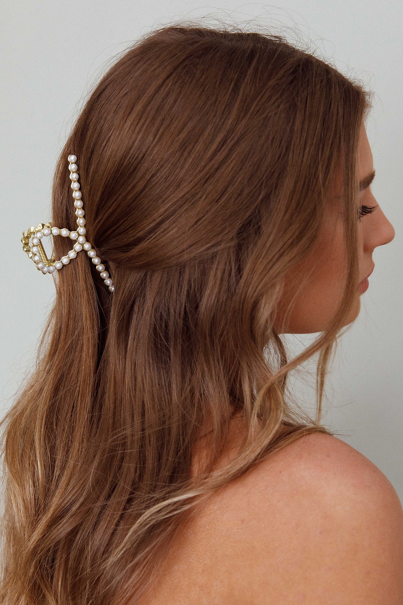 Hannah Pearl Twist Hair Claw Gold