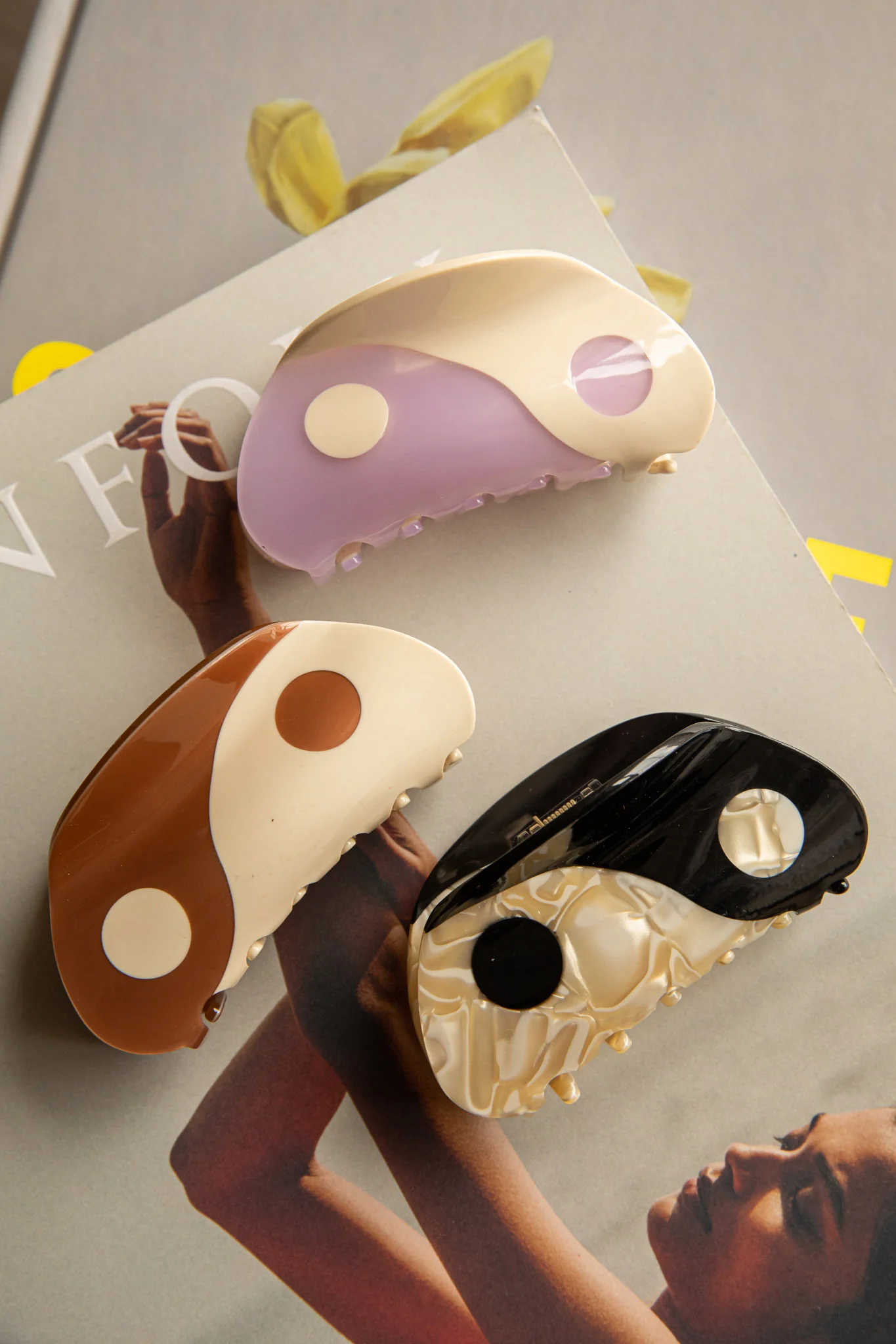 Yin Yang Hair Clip Brown