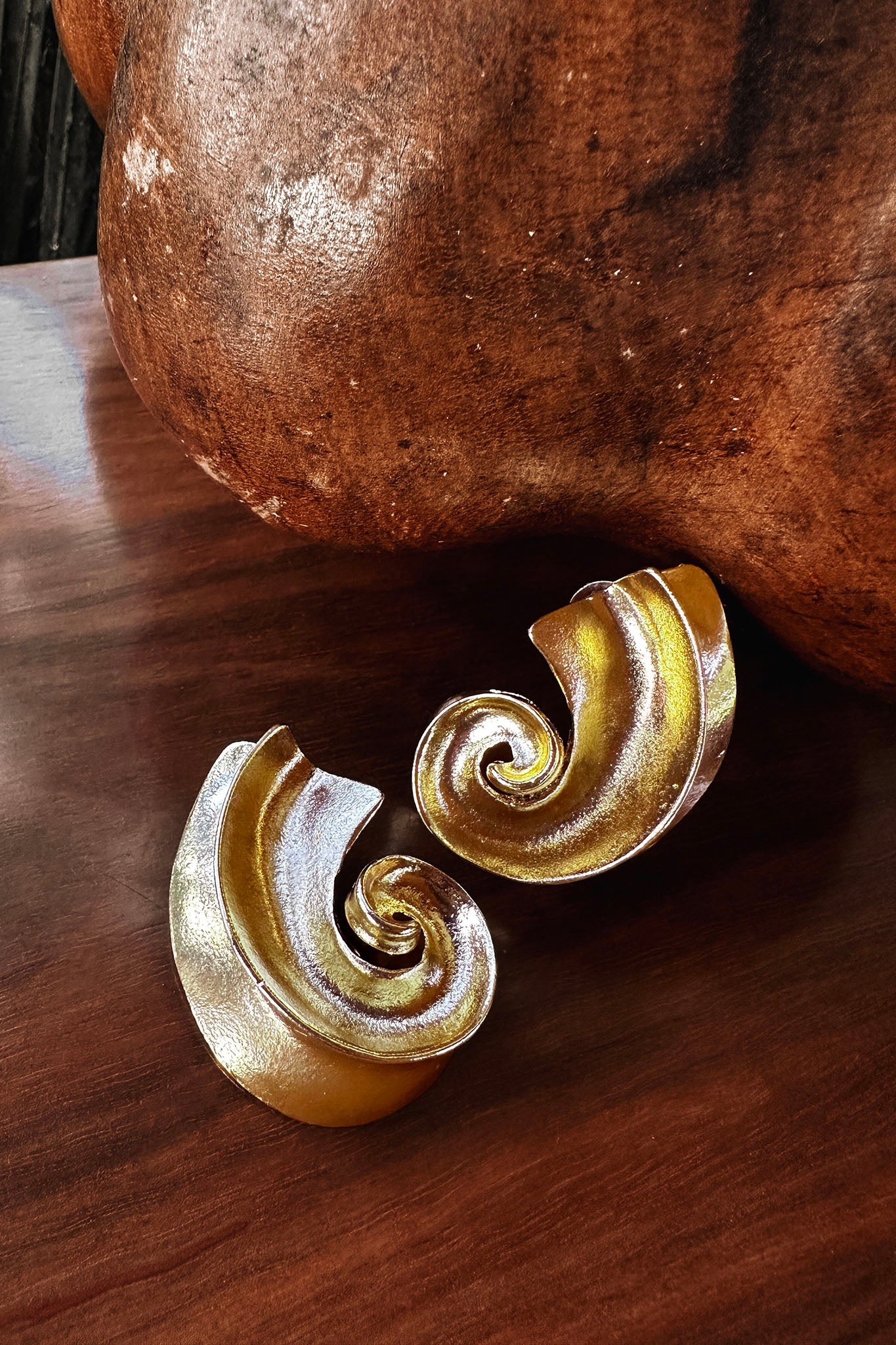 Calypso Spiral Shell Earrings Gold