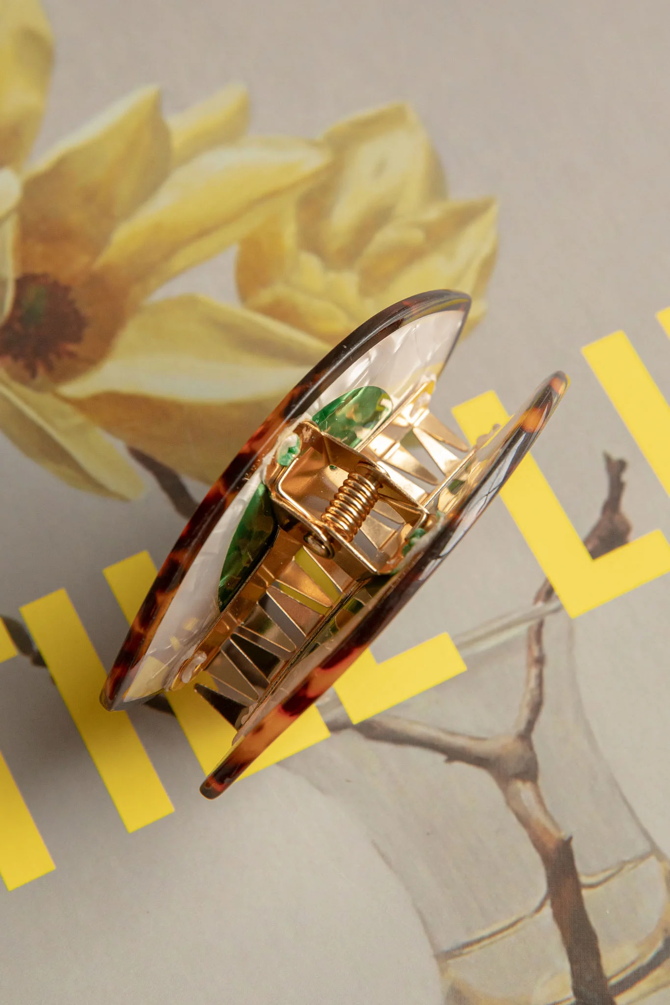 Eyes On You Hair Clip Green